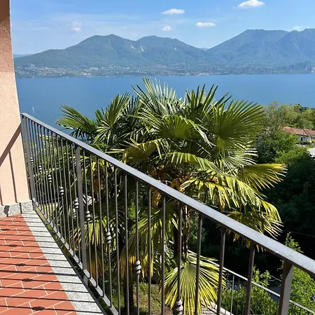 Traum-balkon Mit Panoramablick Und Pool Am Maggiore Apartamento *